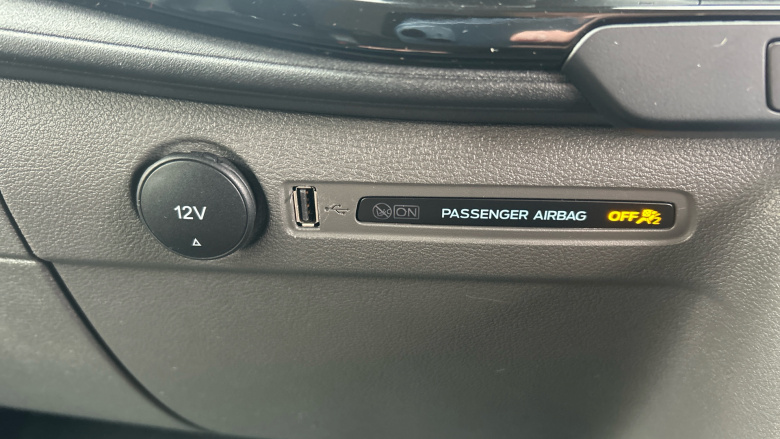 Ford Transit Custom 280 L1 Diesel Fwd 2.0 EcoBlue 130ps Low Roof Limited Van